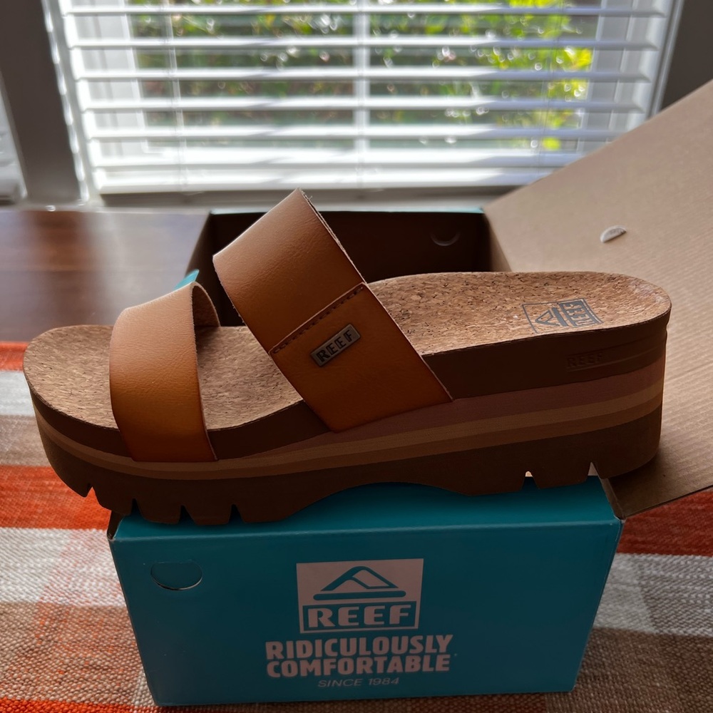 Reef Cushion Vista Hi - Womens Sandals NWT